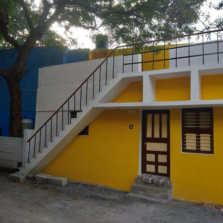 Nks Homestay ポンディシェリ エクステリア 写真