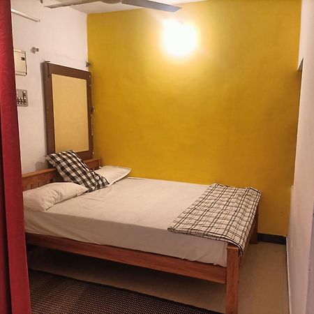 Nks Homestay ポンディシェリ エクステリア 写真