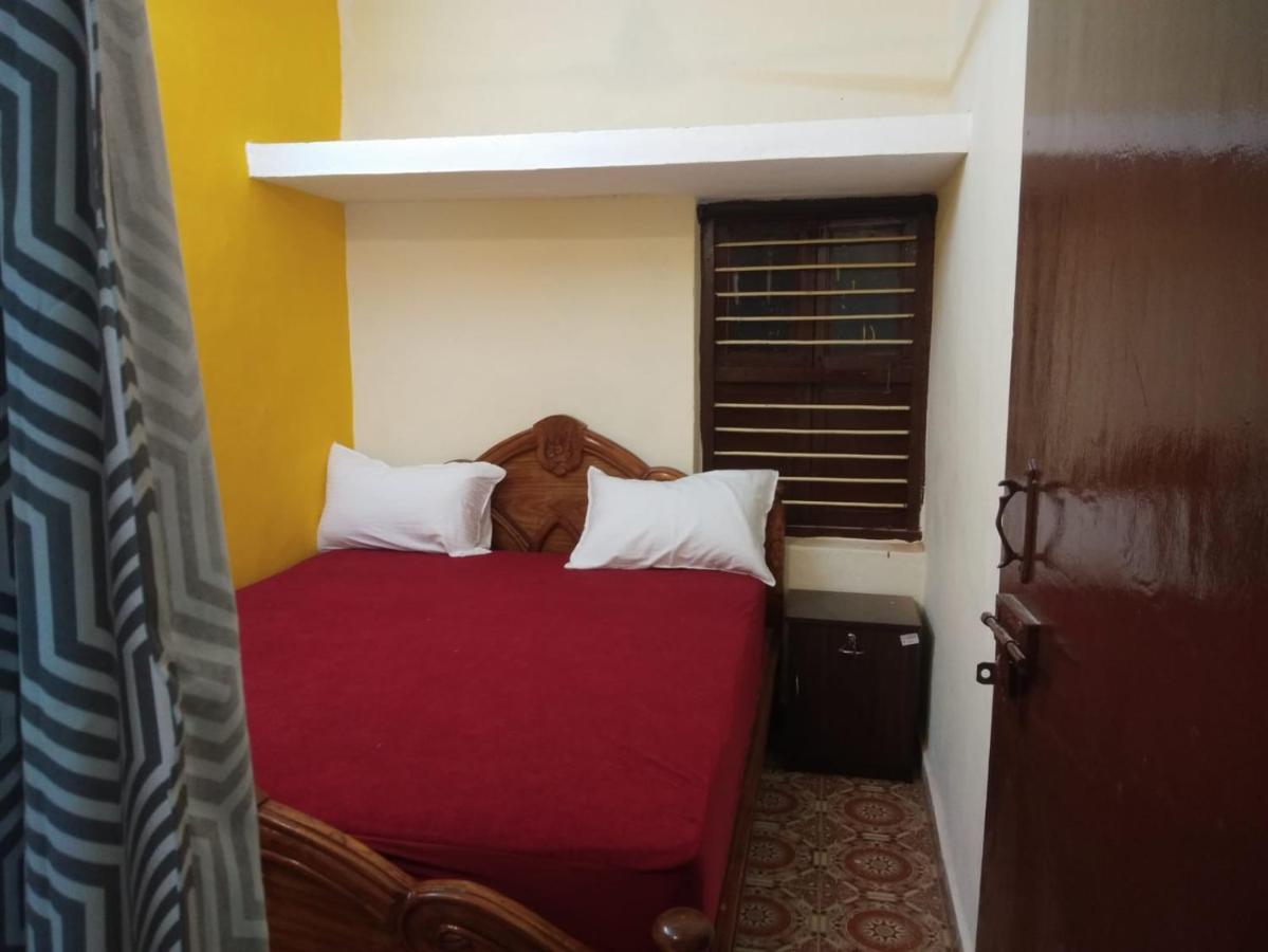 Nks Homestay ポンディシェリ エクステリア 写真