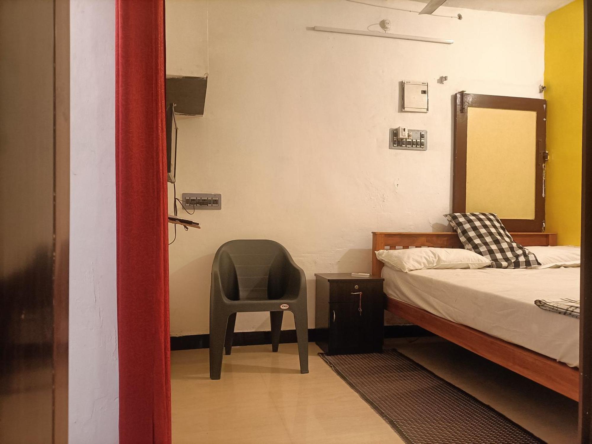 Nks Homestay ポンディシェリ エクステリア 写真